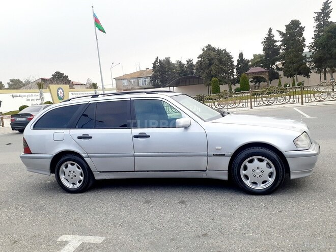 Mercedes C 220 2000, 444,000 km - 2.2 l - Bakı