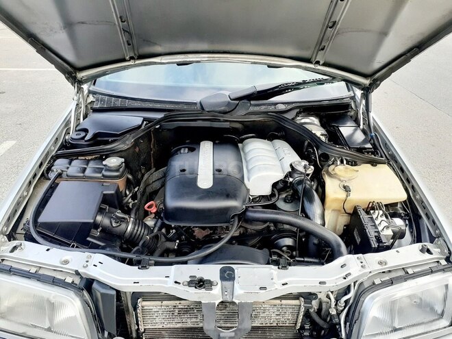 Mercedes C 220 2000, 444,000 km - 2.2 l - Bakı