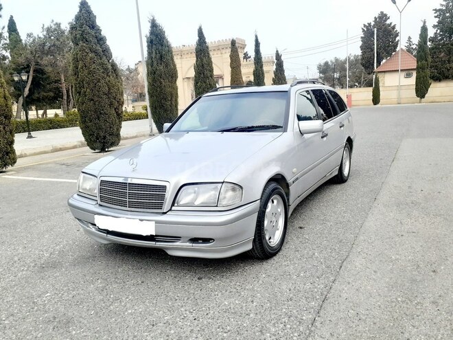 Mercedes C 220 2000, 444,000 km - 2.2 l - Bakı