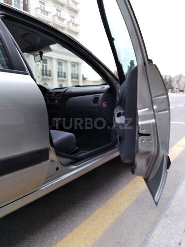 Nissan Sunny 2006, 193,500 km - 1.5 l - Bakı