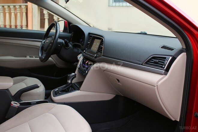 Hyundai Elantra 2018, 42,000 km - 1.4 l - Bakı