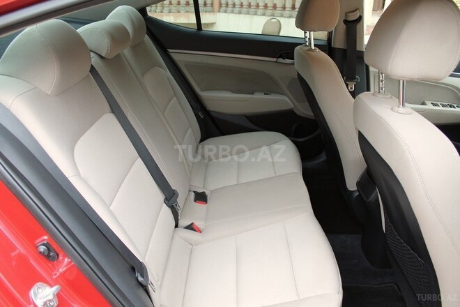 Hyundai Elantra 2018, 42,000 km - 1.4 l - Bakı