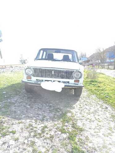 LADA (VAZ) 21011 1980, 236,000 km - 1.6 l - Salyan