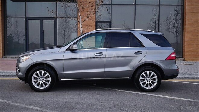 Mercedes  2015, 146,450 km - 2.1 l - Bakı