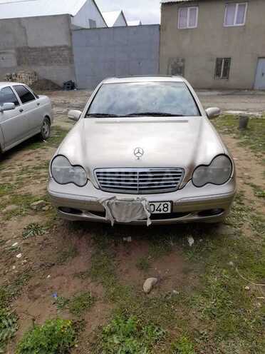 Mercedes C 240 2000, 265,000 km - 2.6 l - Bakı