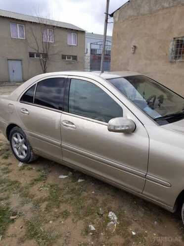 Mercedes C 240 2000, 265,000 km - 2.6 l - Bakı