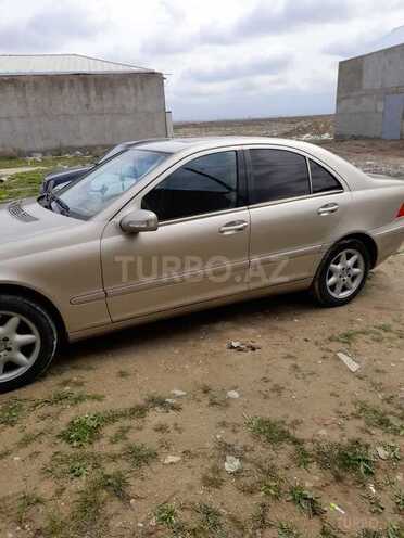 Mercedes C 240 2000, 265,000 km - 2.6 l - Bakı