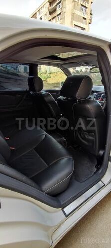 Mercedes E 320 2001, 212,300 km - 3.2 l - Bakı