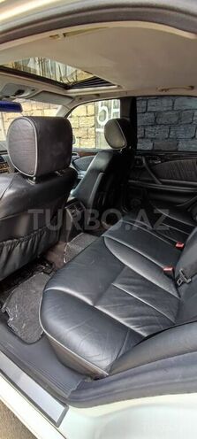 Mercedes E 320 2001, 212,300 km - 3.2 l - Bakı
