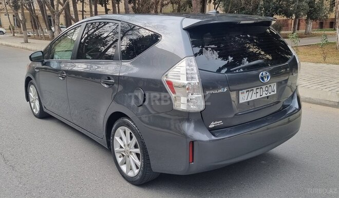 Toyota Prius V 2012, 196,000 km - 1.8 l - Bakı