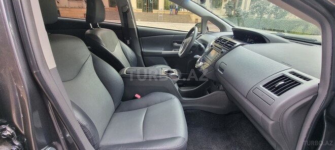 Toyota Prius V 2012, 196,000 km - 1.8 l - Bakı