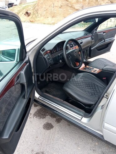 Mercedes E 200 1997, 627,000 km - 2.0 l - Bakı