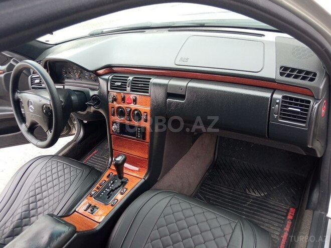 Mercedes E 200 1997, 627,000 km - 2.0 l - Bakı