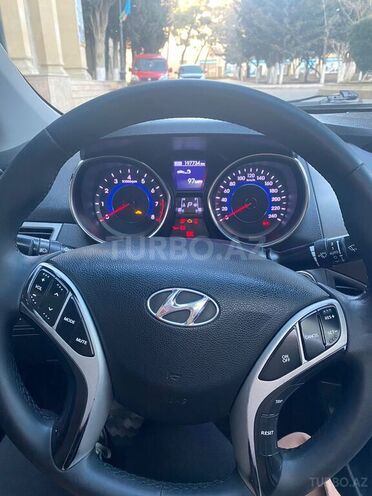 Hyundai Elantra 2012, 197,000 km - 1.8 l - Bakı