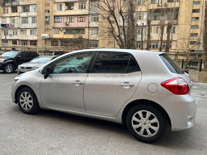 Toyota Auris 2010, 179,000 km - 1.4 l - Bakı