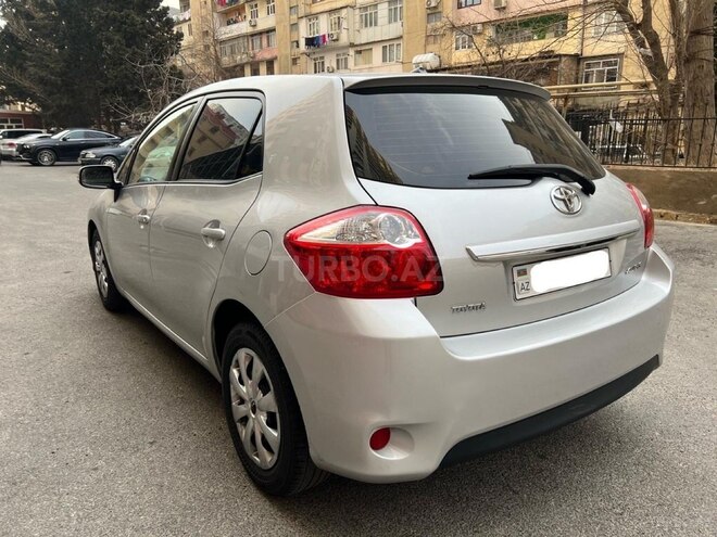 Toyota Auris 2010, 179,000 km - 1.4 l - Bakı