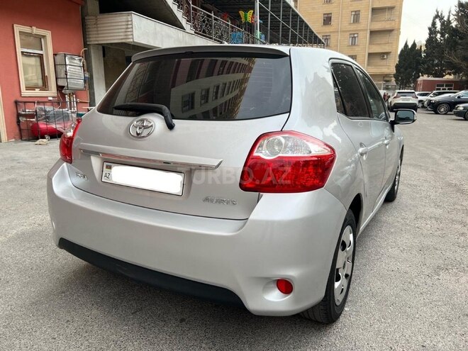 Toyota Auris 2010, 179,000 km - 1.4 l - Bakı