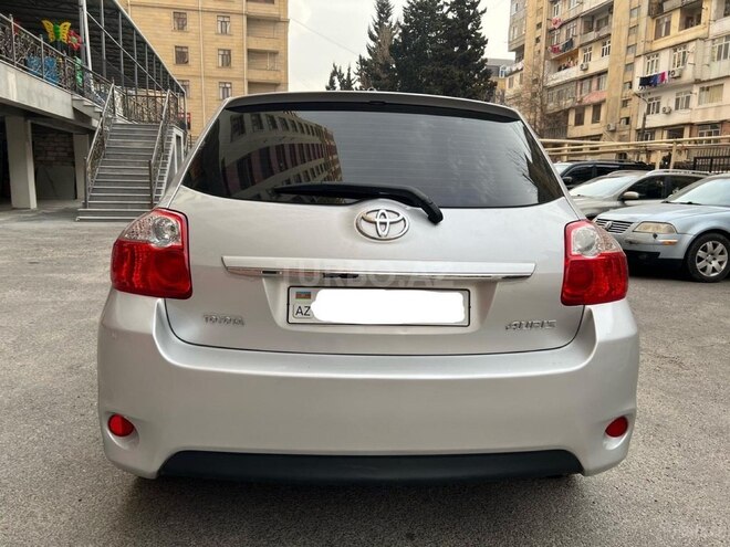 Toyota Auris 2010, 179,000 km - 1.4 l - Bakı