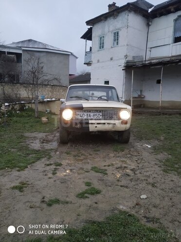 LADA (VAZ) 21011 1978, 650,000 km - 1.5 l - Quba