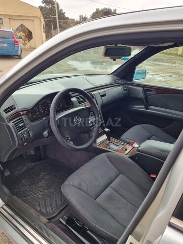 Mercedes E 230 1996, 490,000 km - 2.3 l - Bakı