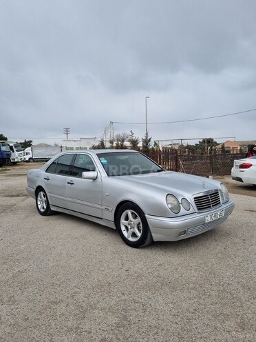 Mercedes E 230 1996, 490,000 km - 2.3 l - Bakı