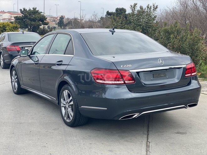 Mercedes E 220 2014, 176,000 km - 2.2 л - Bakı