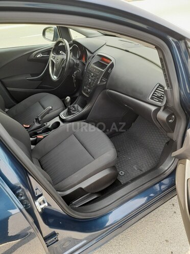 Opel Astra 2011, 164,500 km - 1.3 l - Sumqayıt