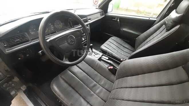 Mercedes 190 1992, 270,000 km - 1.8 l - Bakı