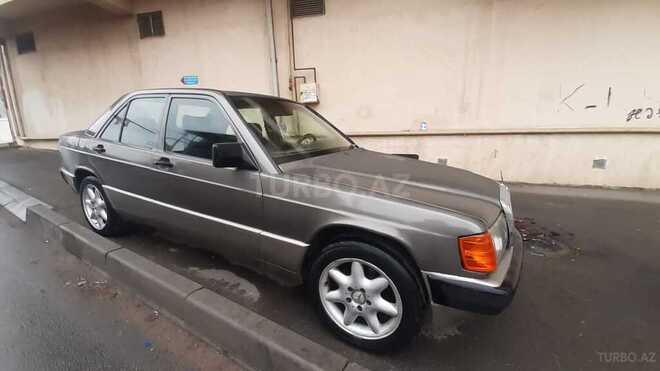 Mercedes 190 1992, 270,000 km - 1.8 l - Bakı