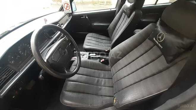 Mercedes 190 1992, 270,000 km - 1.8 l - Bakı