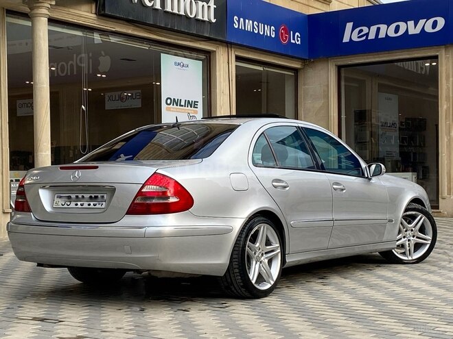 Mercedes E 240 2003, 230,000 km - 2.6 l - Bakı