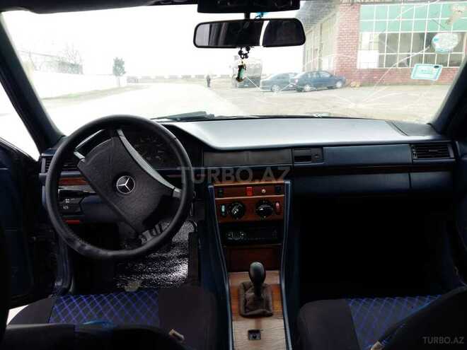 Mercedes E 200 1992, 254,136 km - 2.0 l - Sumqayıt