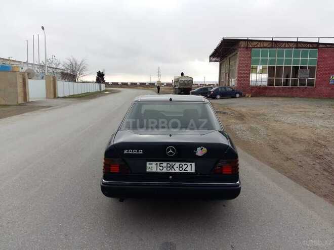 Mercedes E 200 1992, 254,136 km - 2.0 l - Sumqayıt