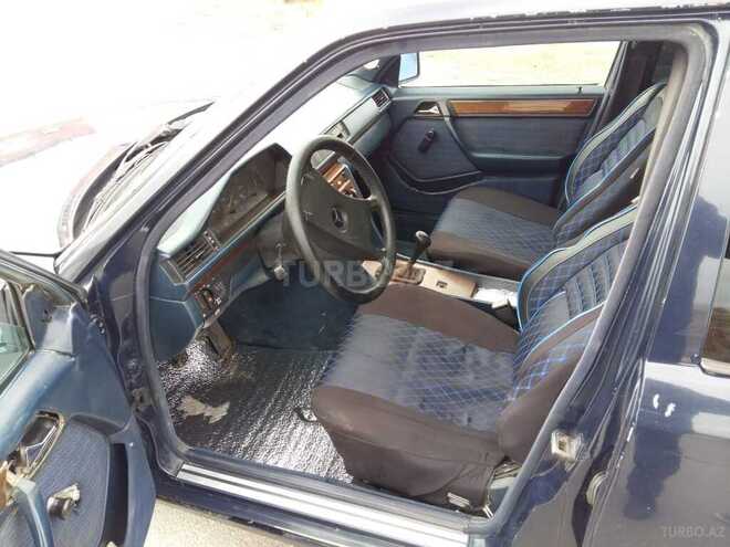 Mercedes E 200 1992, 254,136 km - 2.0 l - Sumqayıt