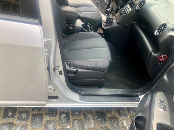Kia Carens 2006, 203,000 km - 2.0 l - Bakı