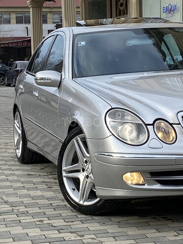 Mercedes E 240 2003, 230,000 km - 2.6 l - Bakı