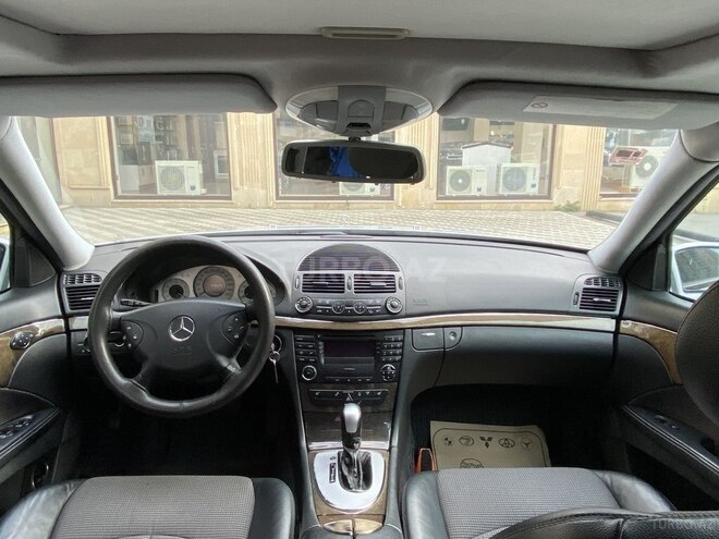 Mercedes E 240 2003, 230,000 km - 2.6 l - Bakı