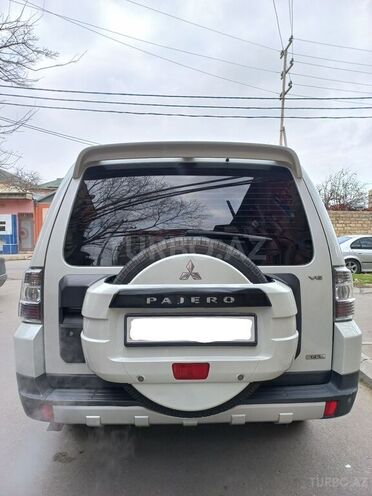Mitsubishi Pajero 2008, 155,000 km - 3.0 l - Bakı