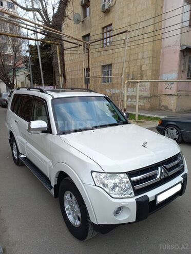 Mitsubishi Pajero 2008, 155,000 km - 3.0 l - Bakı