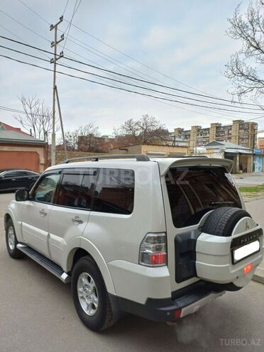 Mitsubishi Pajero 2008, 155,000 km - 3.0 l - Bakı