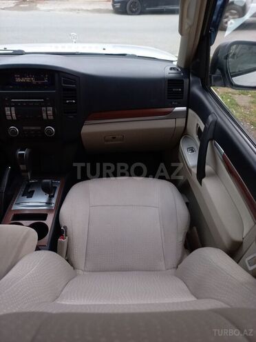 Mitsubishi Pajero 2008, 155,000 km - 3.0 l - Bakı