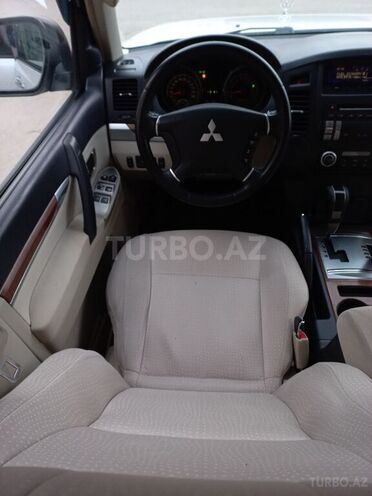 Mitsubishi Pajero 2008, 155,000 km - 3.0 l - Bakı