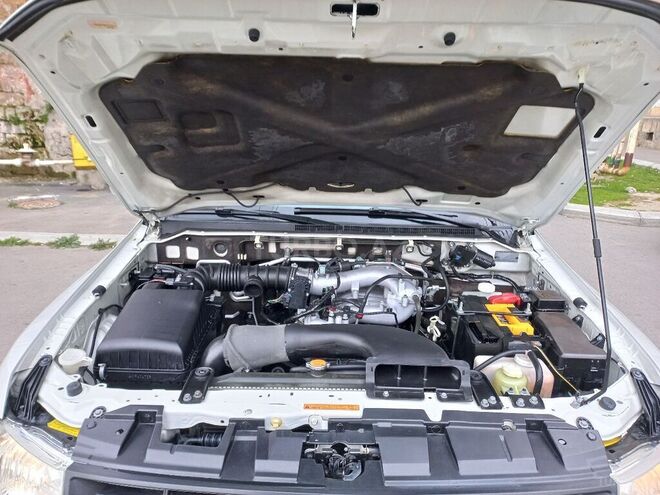 Mitsubishi Pajero 2008, 155,000 km - 3.0 l - Bakı