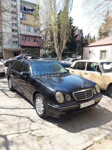 Mercedes E 220 2001, 421,100 km - 2.2 l - Bakı
