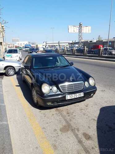 Mercedes E 220 2001, 421,100 km - 2.2 l - Bakı