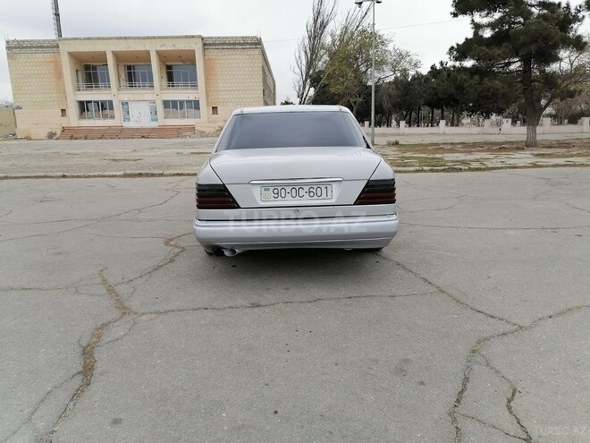 Mercedes E 220 1993, 510,000 km - 2.2 л - Bakı
