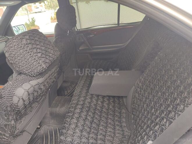 Mercedes E 200 1997, 385,000 km - 2.0 l - Ucar