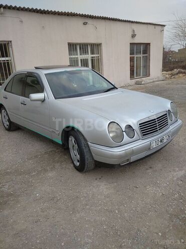 Mercedes E 240 1997, 460,000 km - 2.4 l - Bakı