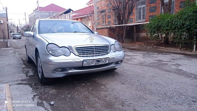 Mercedes C 220 2000, 357,234 km - 2.2 л - Gəncə