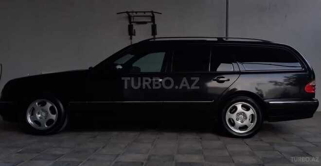 Mercedes E 240 2000, 340,000 km - 2.6 л - Bakı